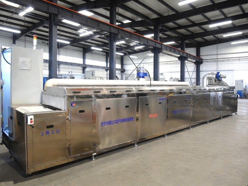 清洗汽車零件全自動(dòng)通過(guò)式超聲波噴淋清洗線